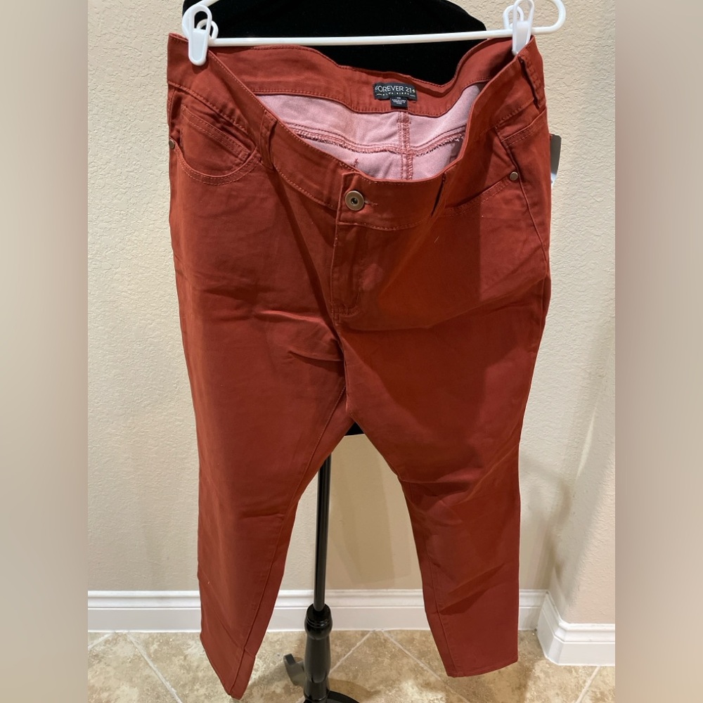 Forever 21 Men's Brick Chinos